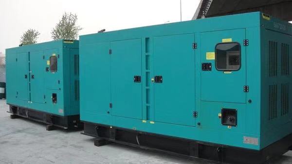 沧州二手康明斯400kw大型柴油发电机组